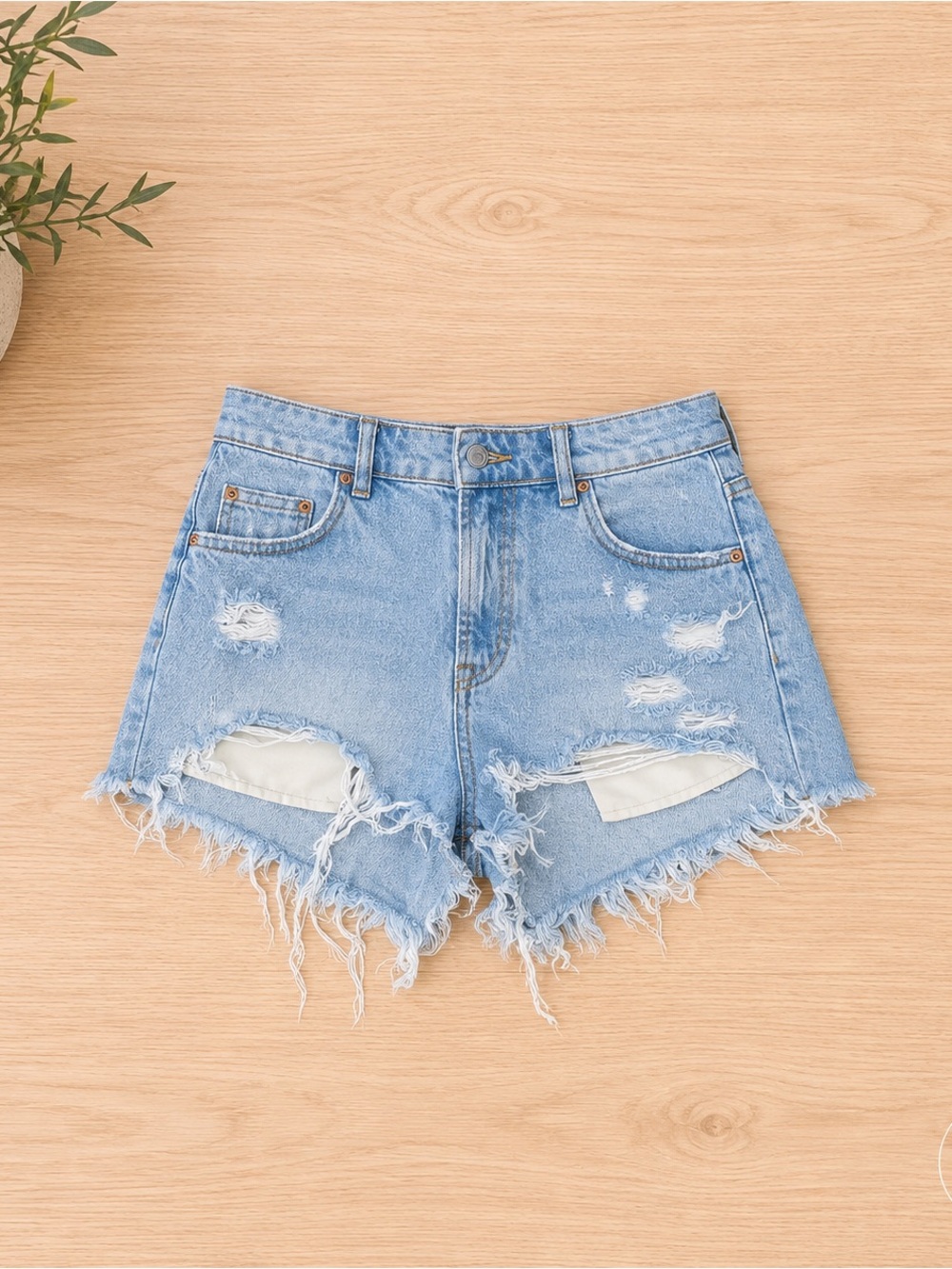 Zara High Waist Distressed Cutoff Denim Shorts Women’s US 6 EUR 36 Light Wash